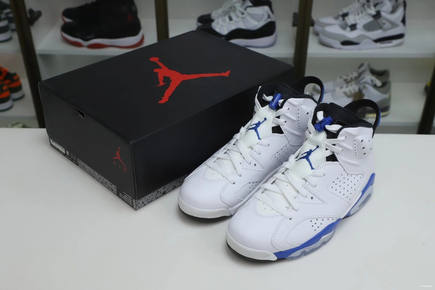 6 JORDAN RETRO SPORT AIR BLUE 0730